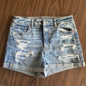 Women’s American Eagle Stretch Blue Denim Shorts Distressed 90s Mom Short